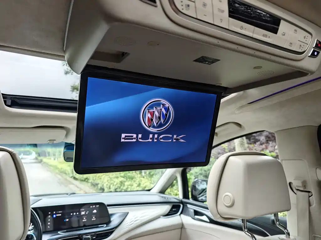 Buick GL8 2021 — фото 10