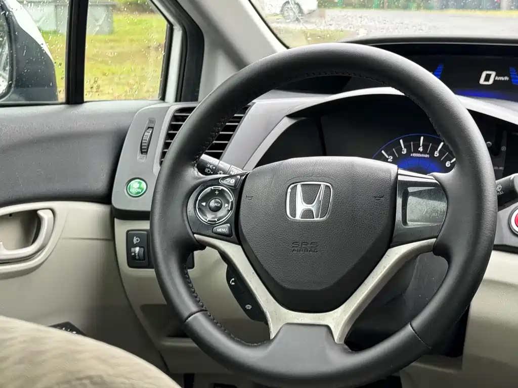 Honda Civic 2016 — фото 11