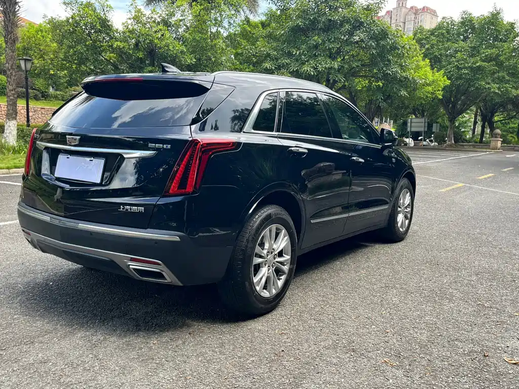 Cadillac XT5 2022 — фото 7