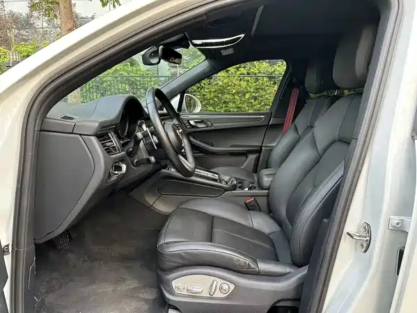 Porsche Macan 2022