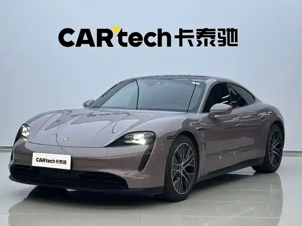 Porsche Taycan 2021