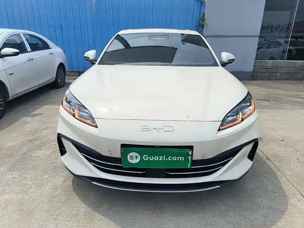 BYD Seal 06 2025