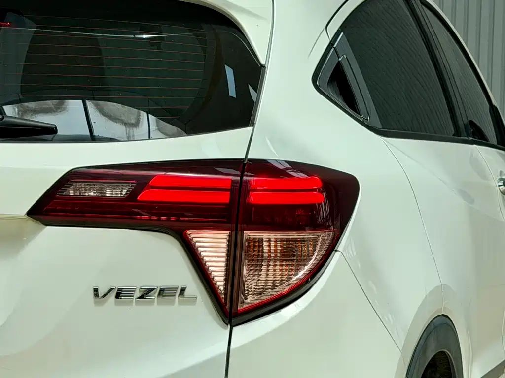 Honda Vezel 2017 — фото 10