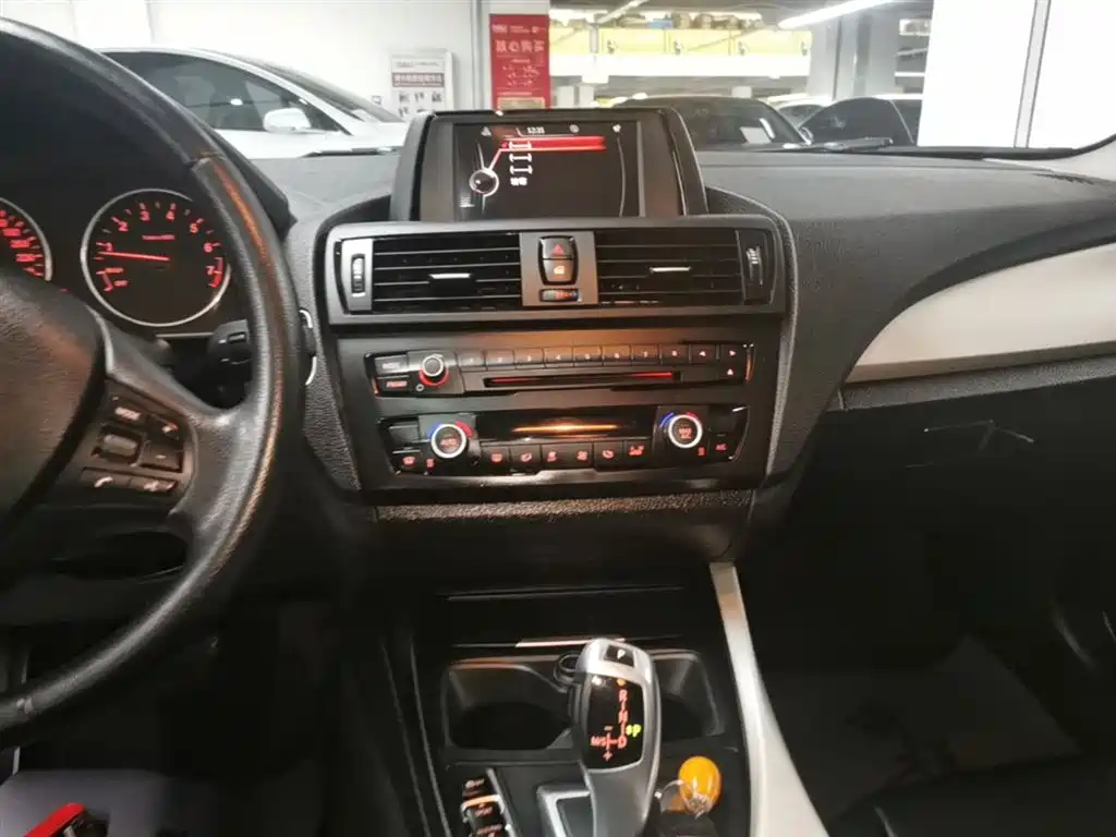 BMW 1 Series 2015 — фото 13