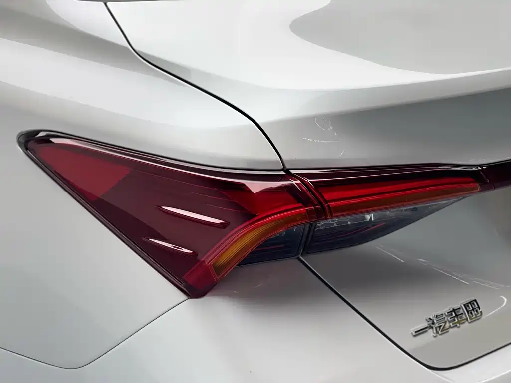 Toyota Avalon 2022 — фото 24