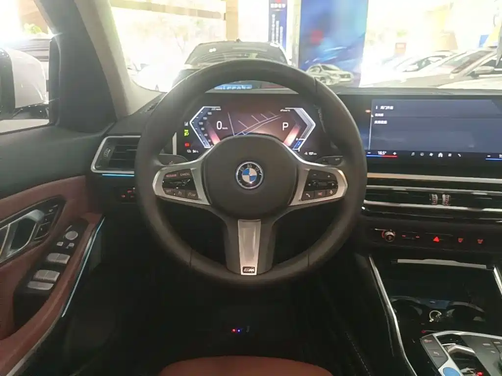 BMW i3 2024 — фото 11