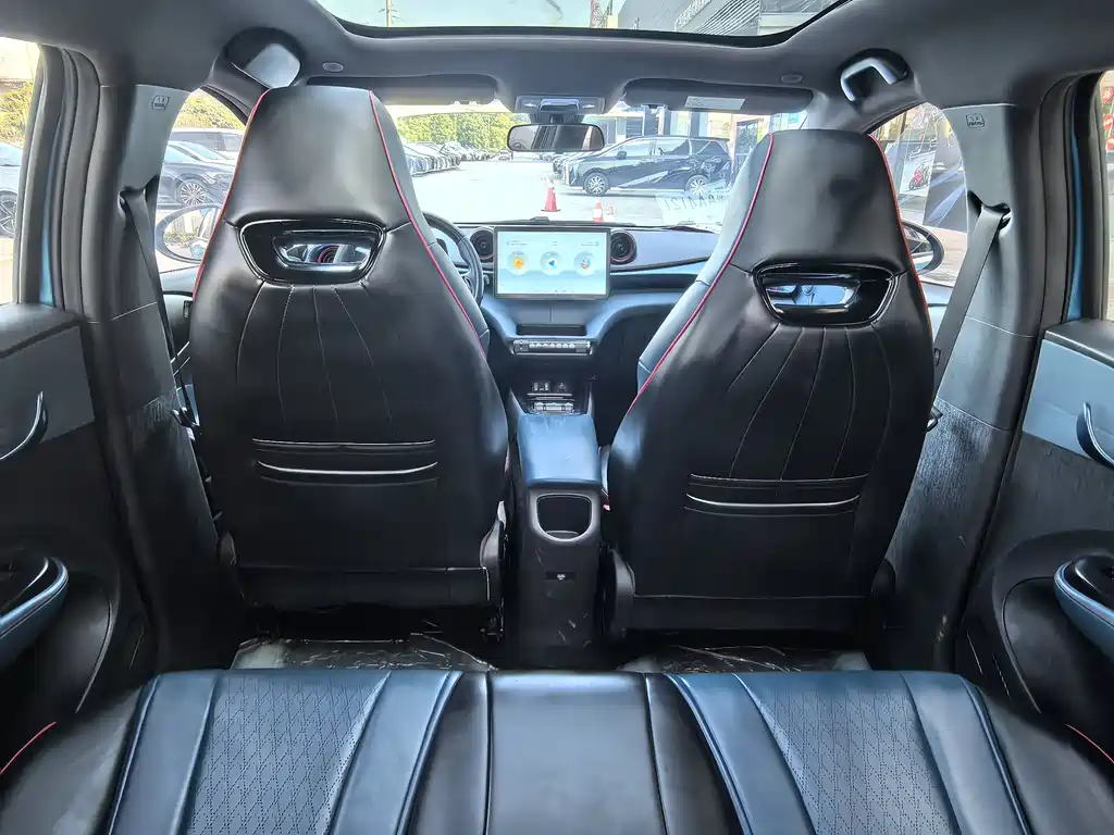 BYD Dolphin 2022 — фото 11