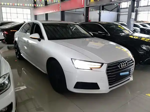 Audi A4L 2017