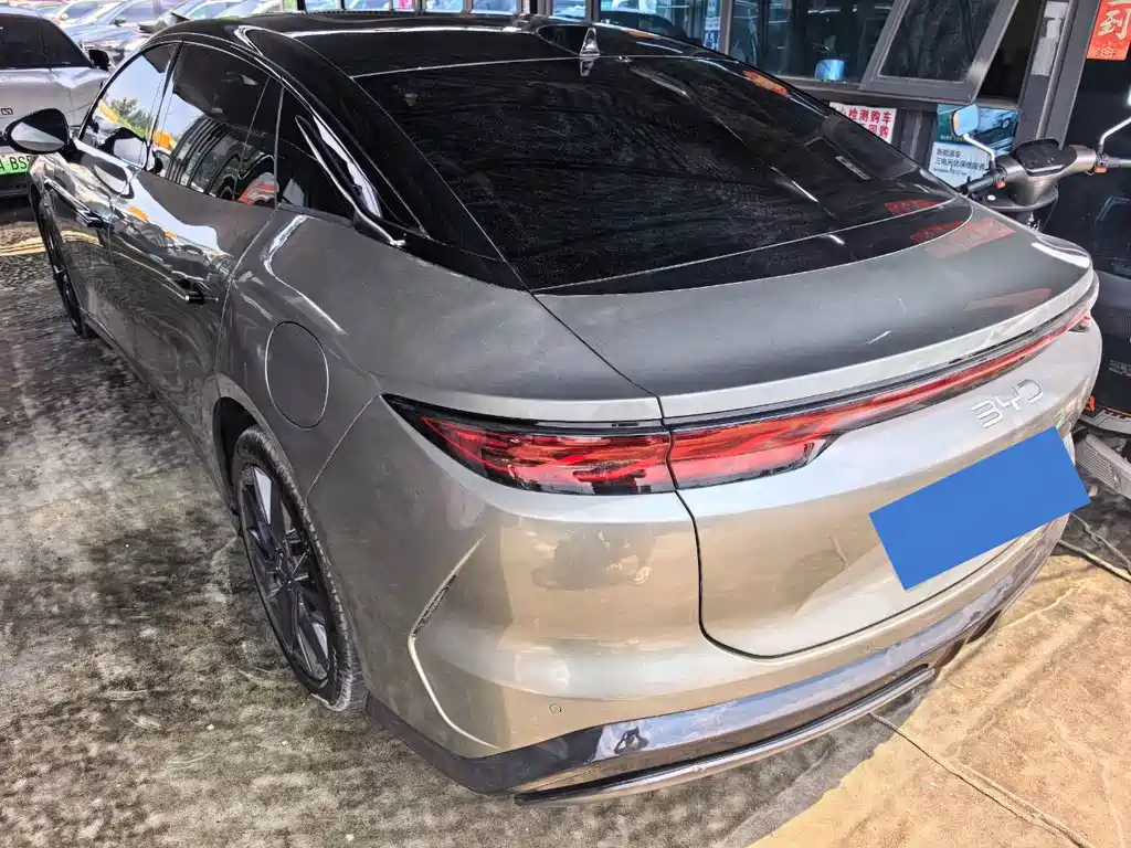 BYD Han L 2026 — фото 6