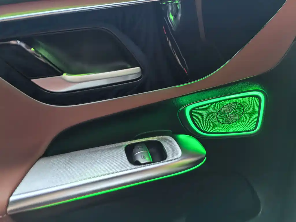 Mercedes-Benz GLC 2023 — фото 14