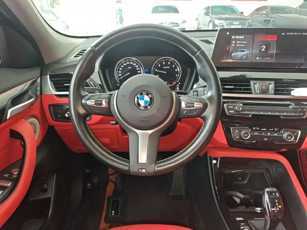 BMW X2 2024 — фото 11