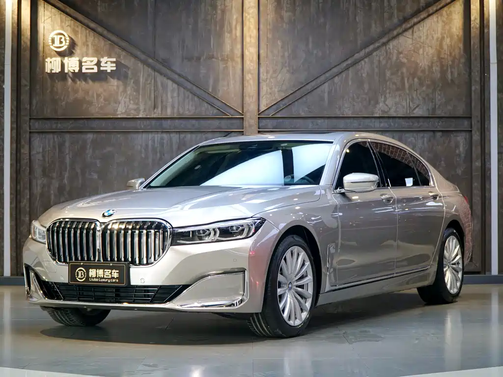 BMW 7 Series 2022 — фото 1
