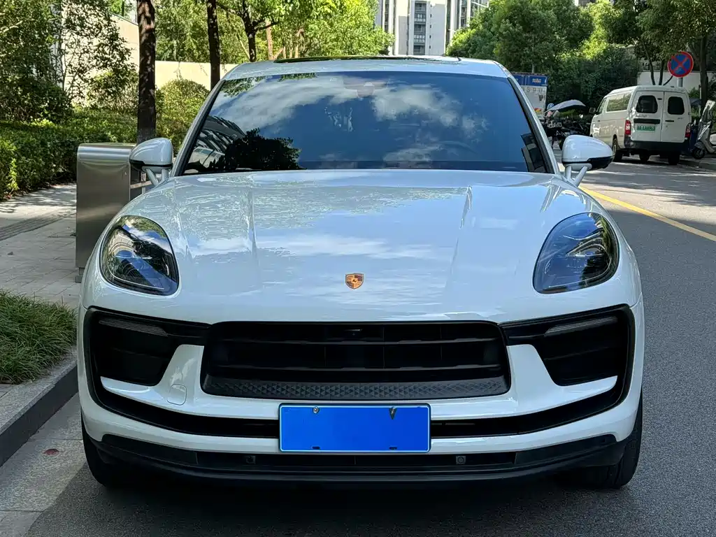 Porsche Macan 2023 — фото 2