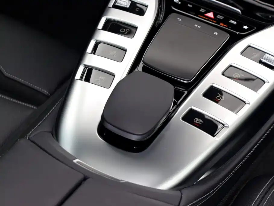 Mercedes-Benz AMG GT 2025 — фото 14