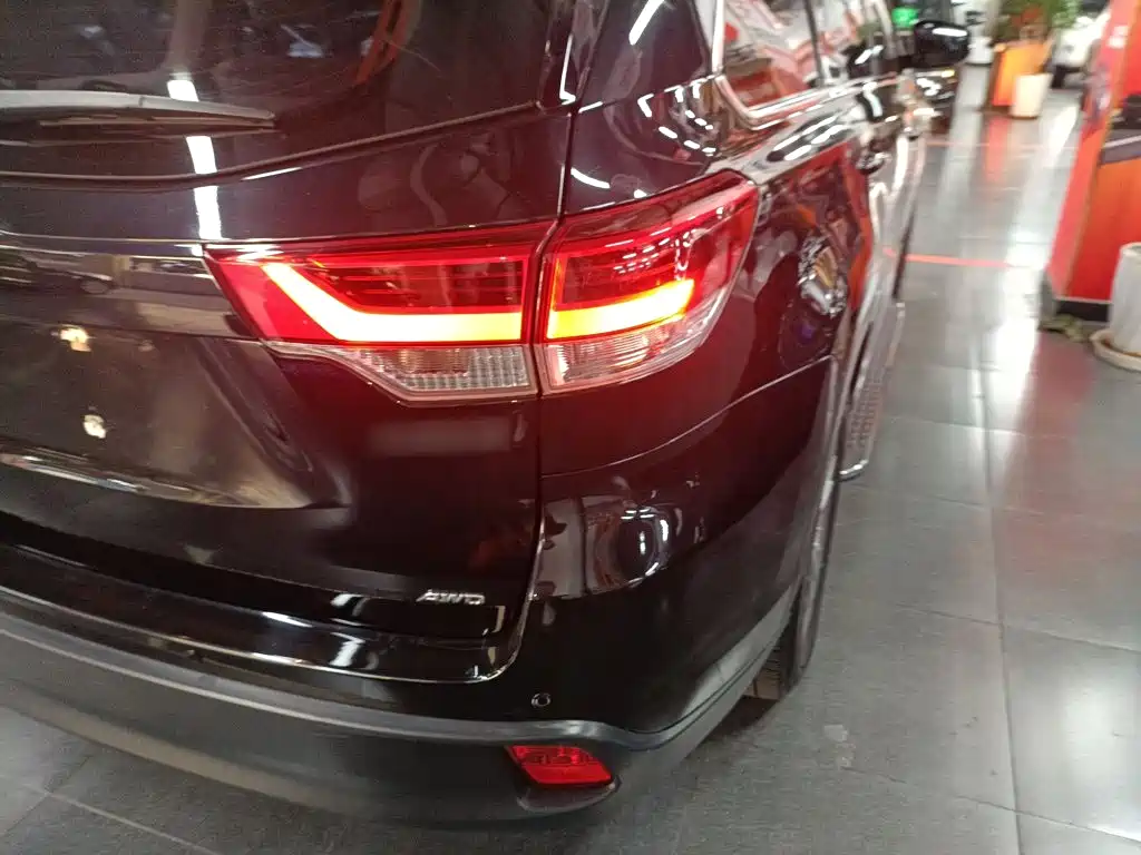 Toyota Highlander 2019 — фото 24