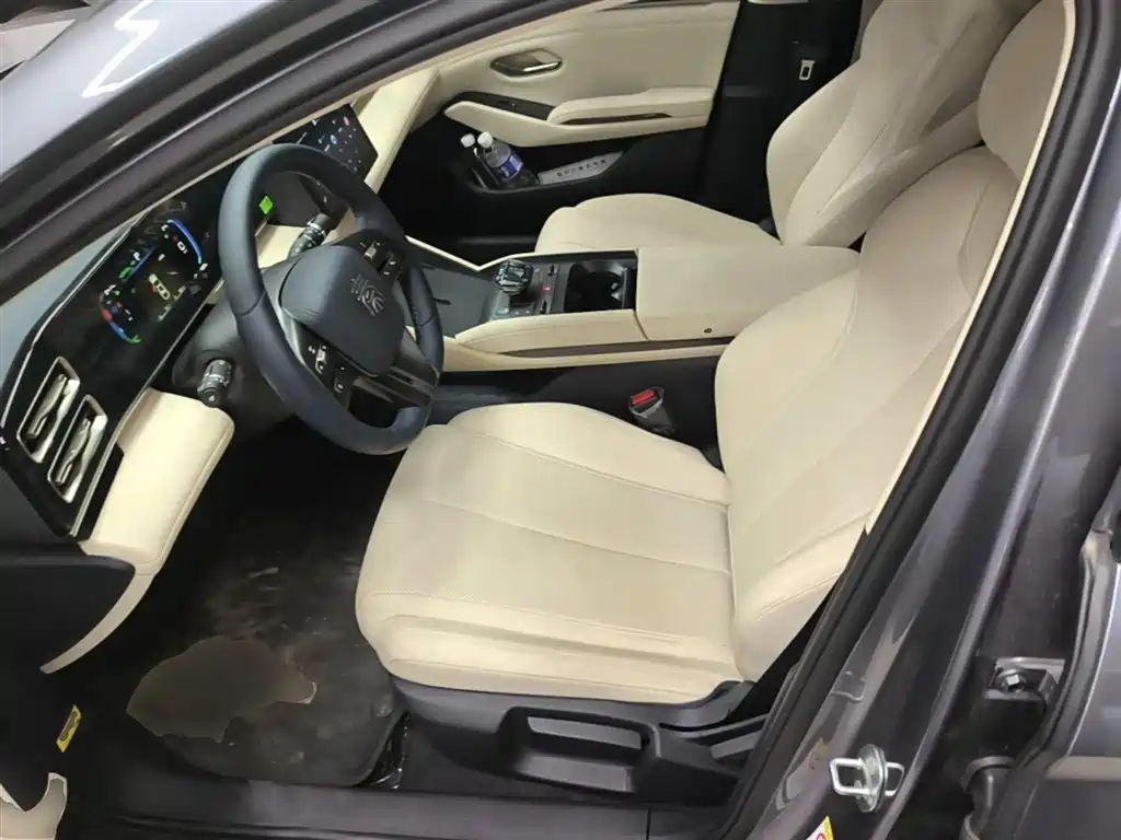 BYD Qin L 2025 — фото 15