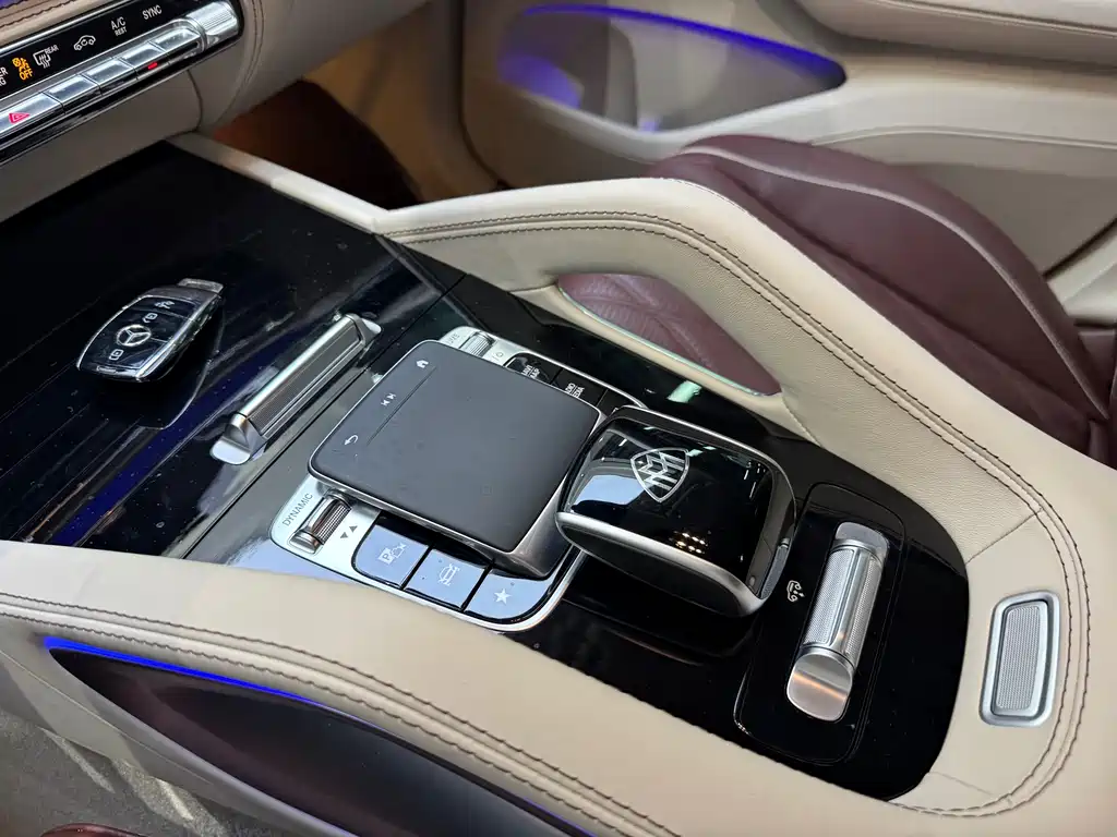 Mercedes-Benz GLS 2024 — фото 13
