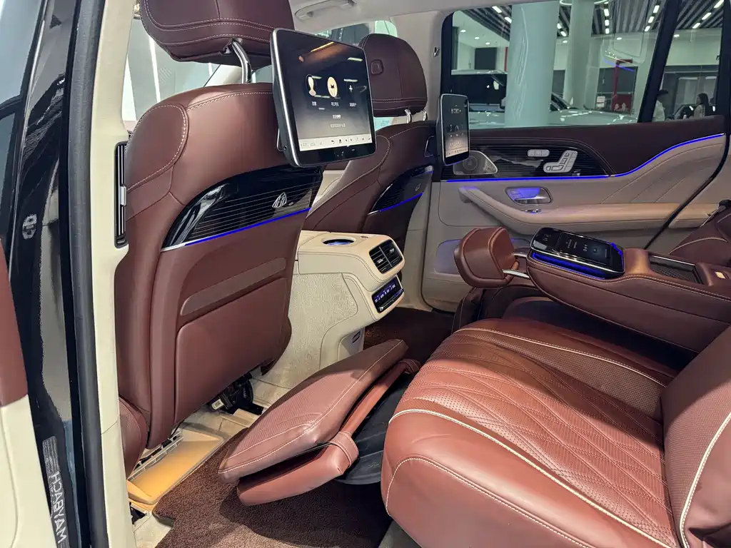 Mercedes-Benz GLS 2024 — фото 18
