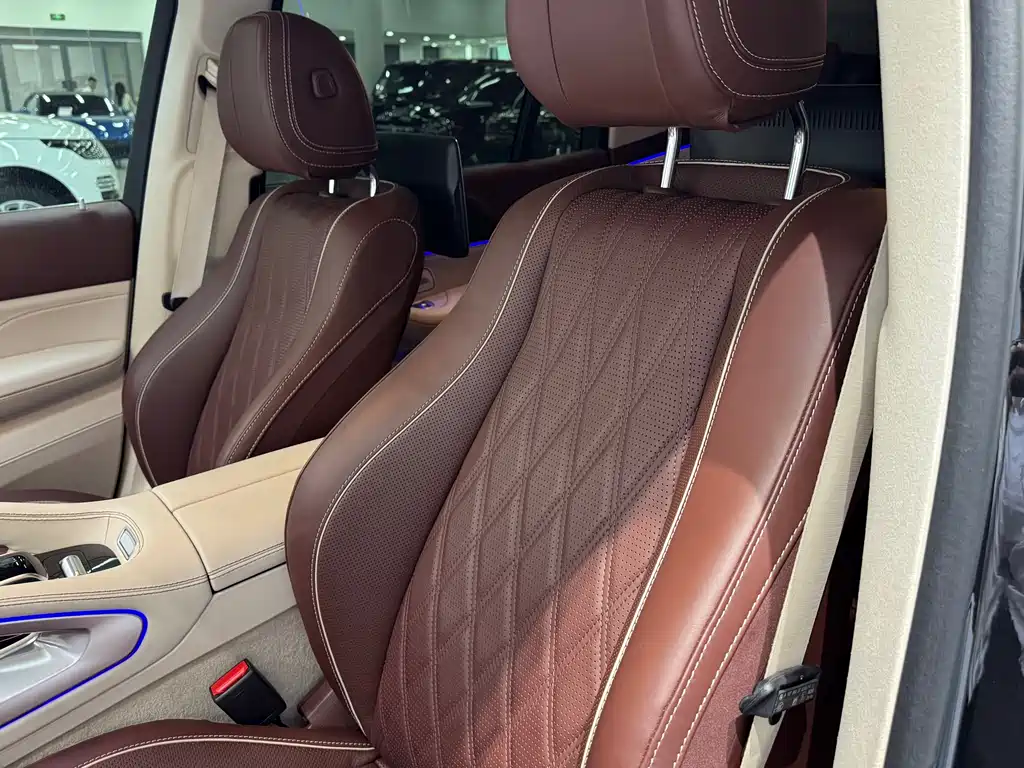 Mercedes-Benz GLS 2024 — фото 20