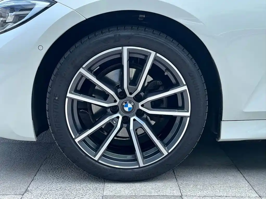 BMW 3 Series 2020 — фото 23