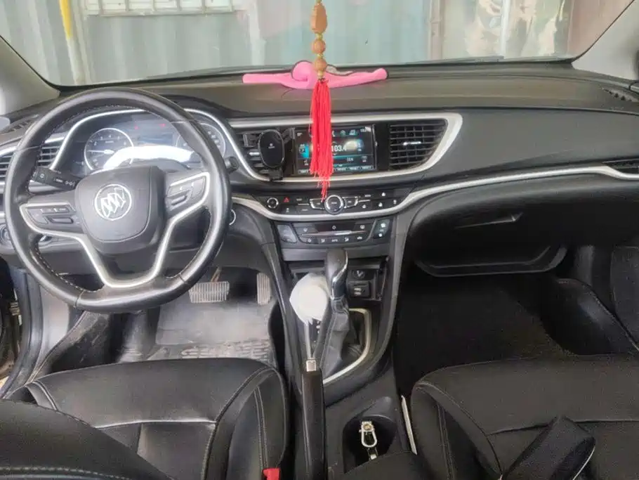 Buick Excelle 2019 — фото 12