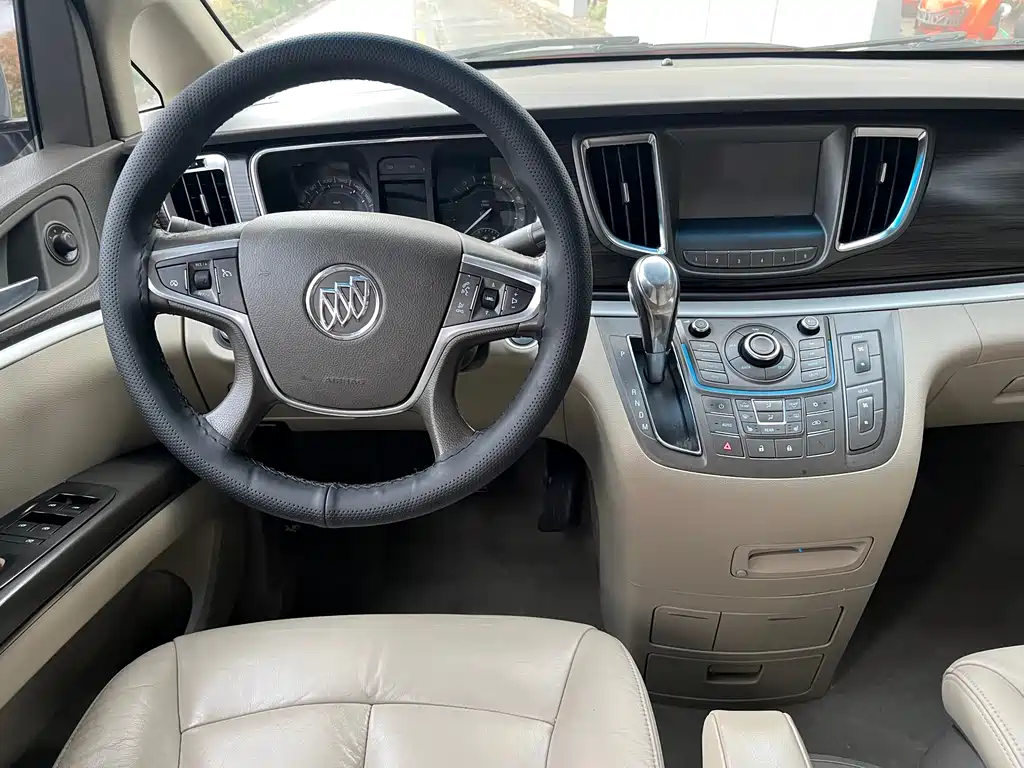 Buick GL8 2014 — фото 10