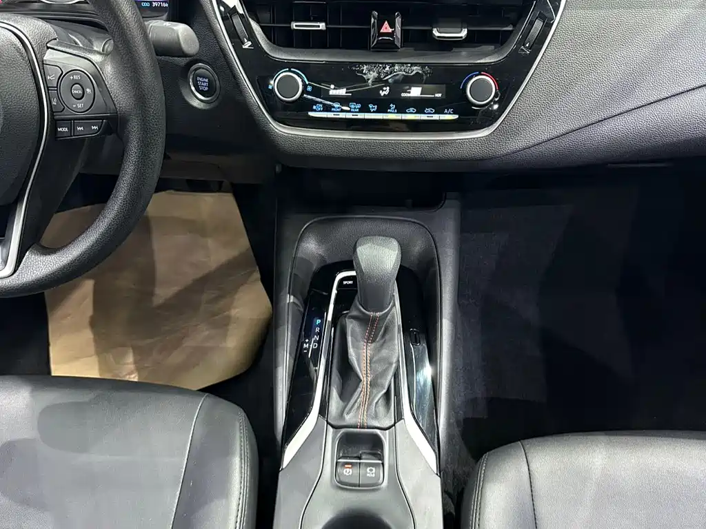 Toyota Corolla 2022 — фото 12