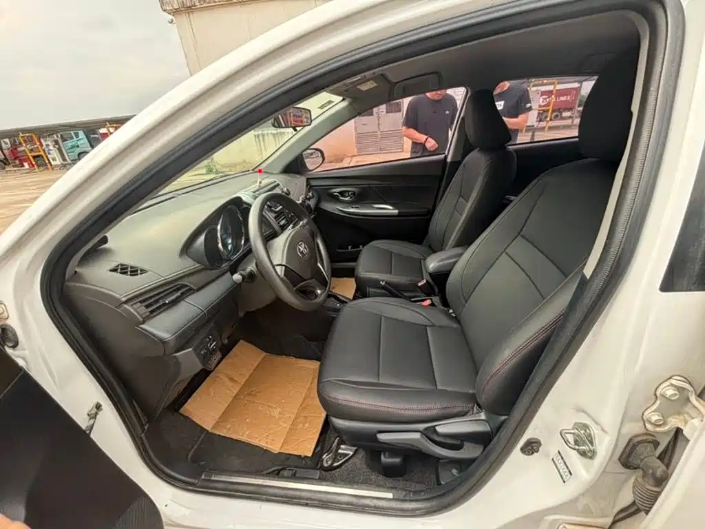 Toyota Yaris L 2016