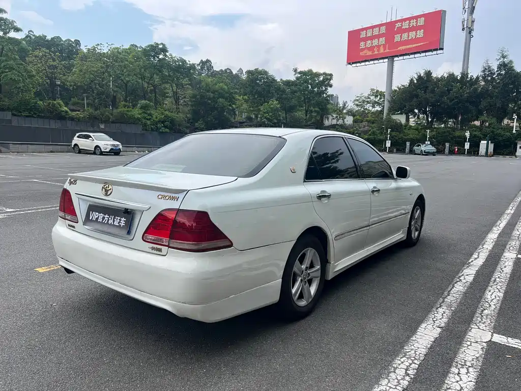 Toyota Crown 2008