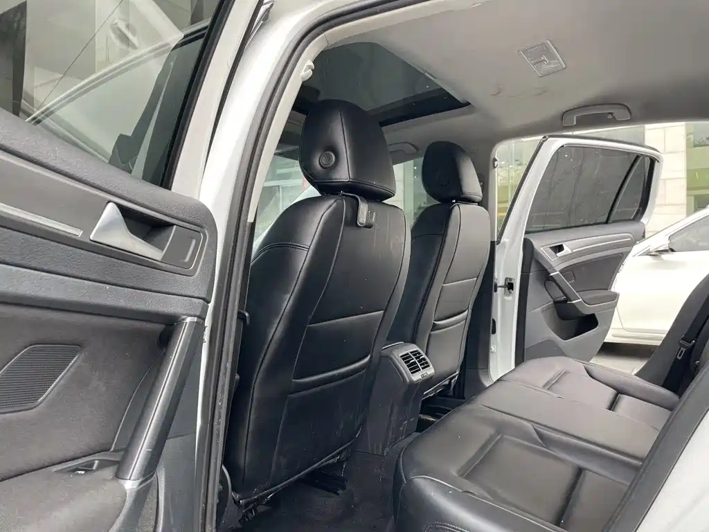 Volkswagen Golf 2016
