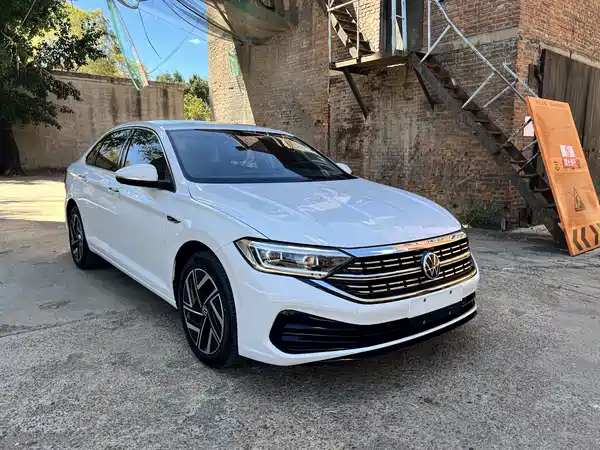 Volkswagen Sagitar 2023
