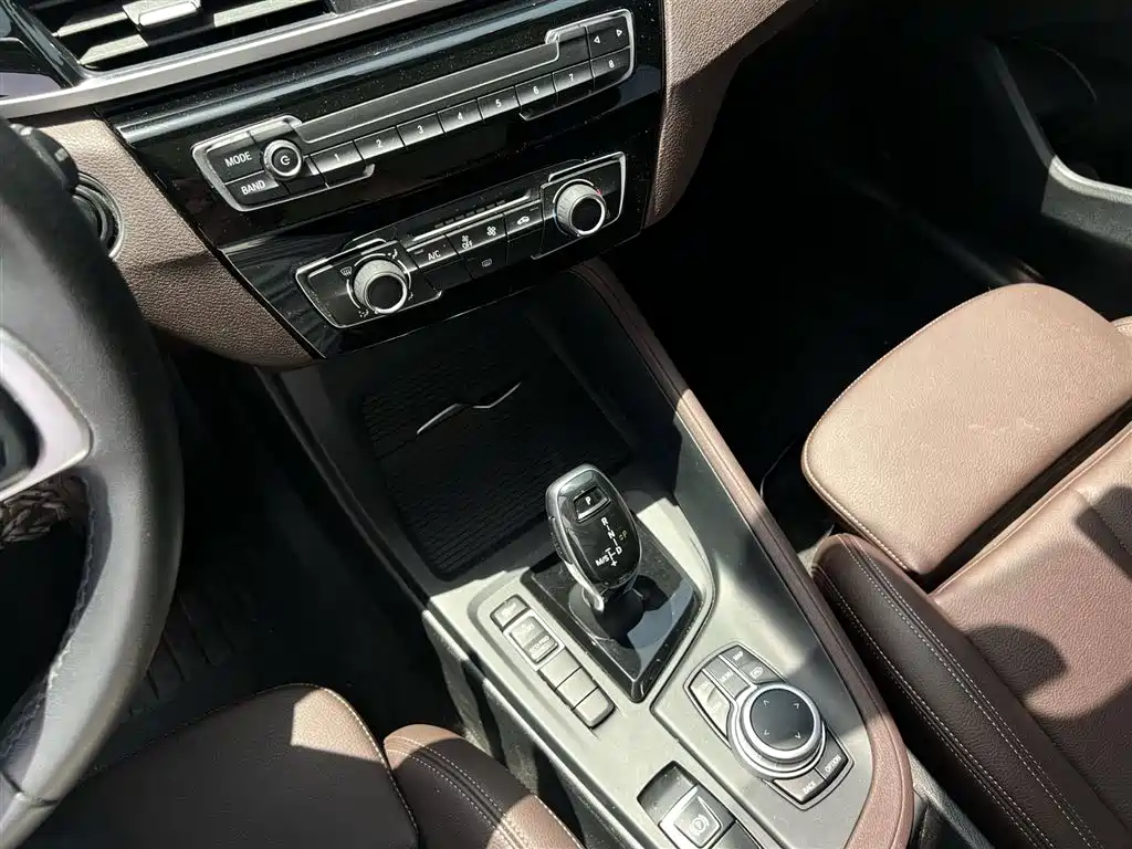 BMW X1 2022 — фото 12
