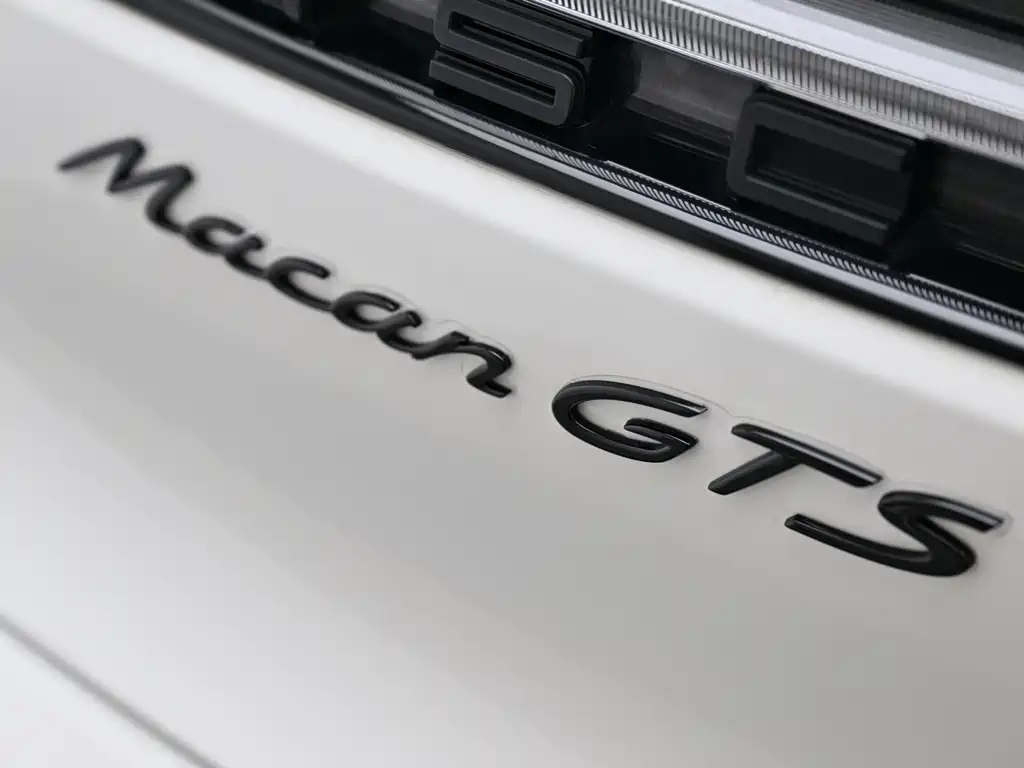 Porsche Macan 2023 — фото 11