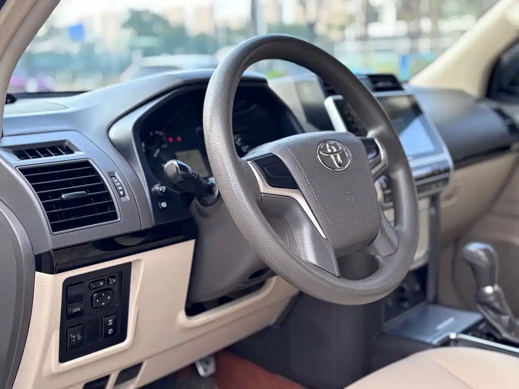 Toyota Prado 2018 — фото 4