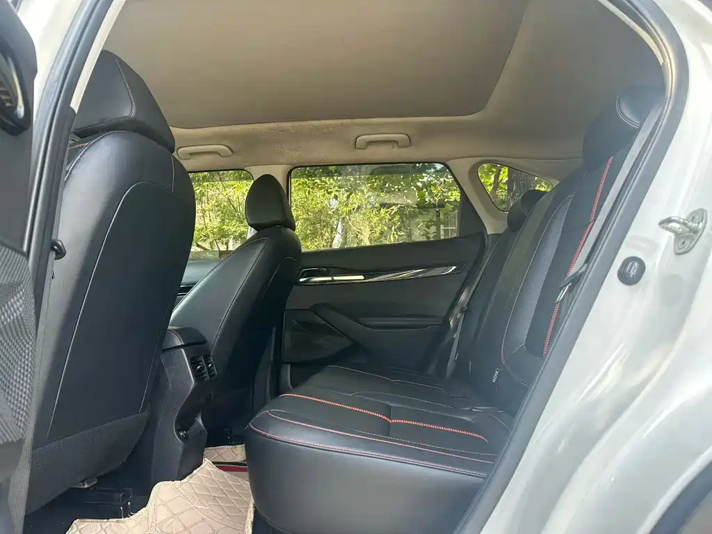 Kia KX3 2020 — фото 17