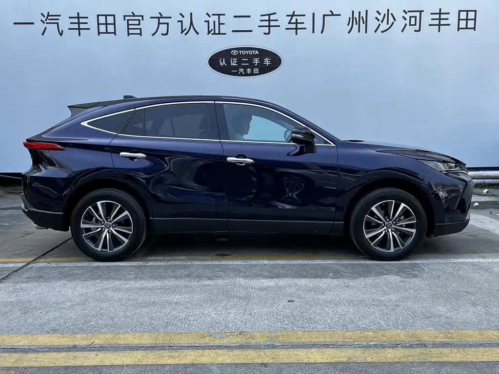 Toyota Harrier 2023 — фото 8