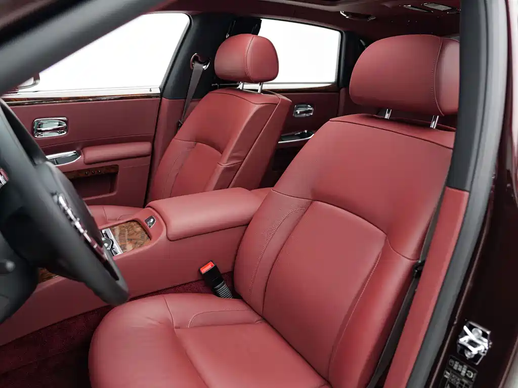 Rolls-Royce Ghost 2014 — фото 11
