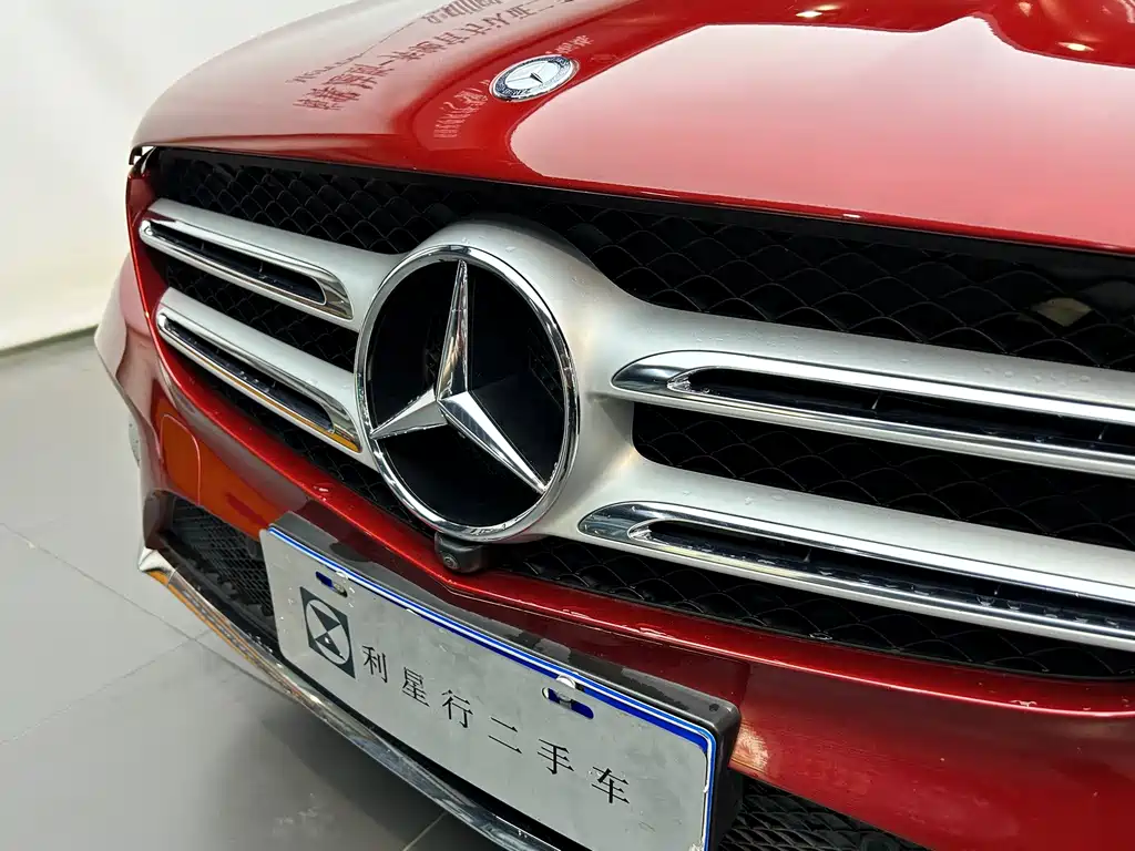Mercedes-Benz GLC 2017 — фото 16
