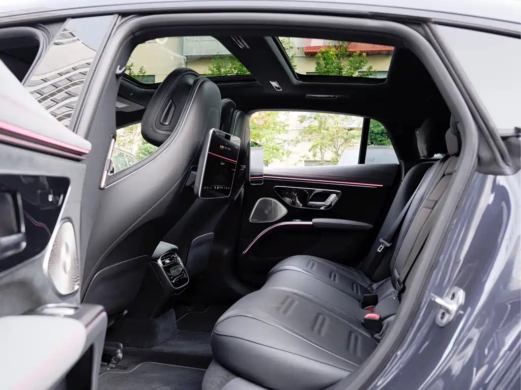 Mercedes-Benz EQS AMG 2025 — фото 13