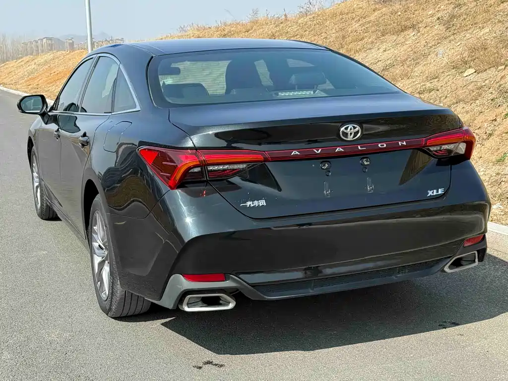 Toyota Avalon 2020 — фото 6