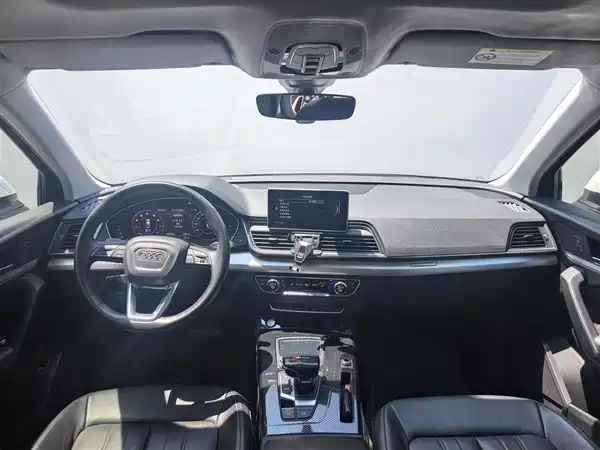 Audi Q5L 2020