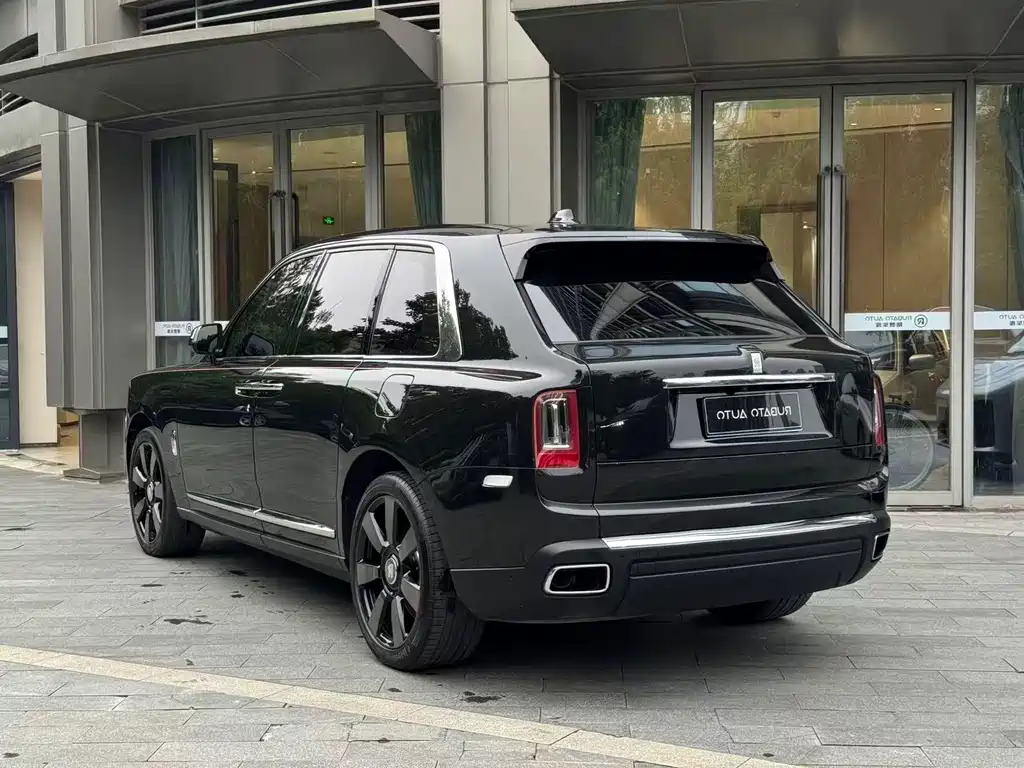Rolls-Royce Cullinan 2020