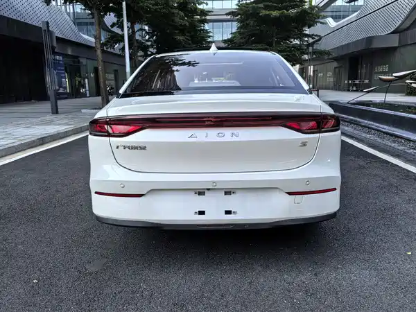 Aion S 2023