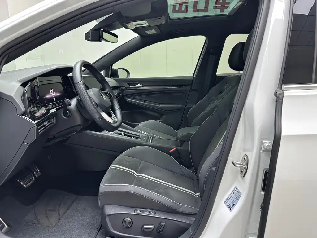 Volkswagen Golf 2022
