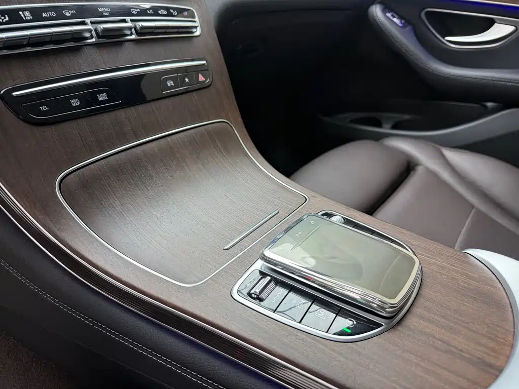 Mercedes-Benz GLC 2021 — фото 16