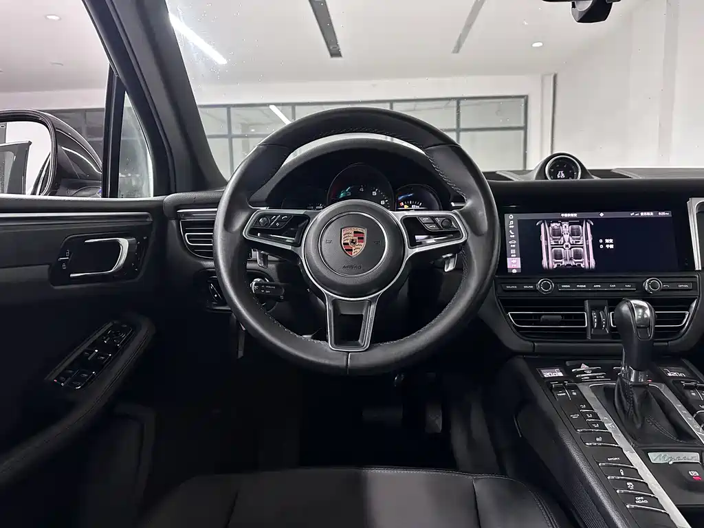 Porsche Macan 2019 — фото 5