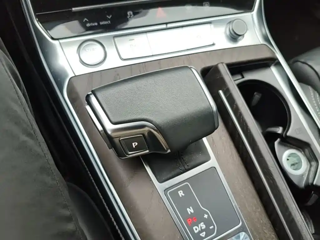 Audi A6L 2020 — фото 14