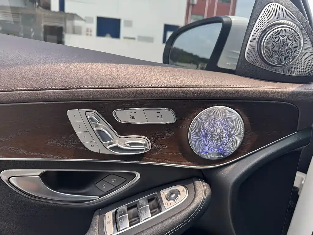 Mercedes-Benz GLC 2022 — фото 16