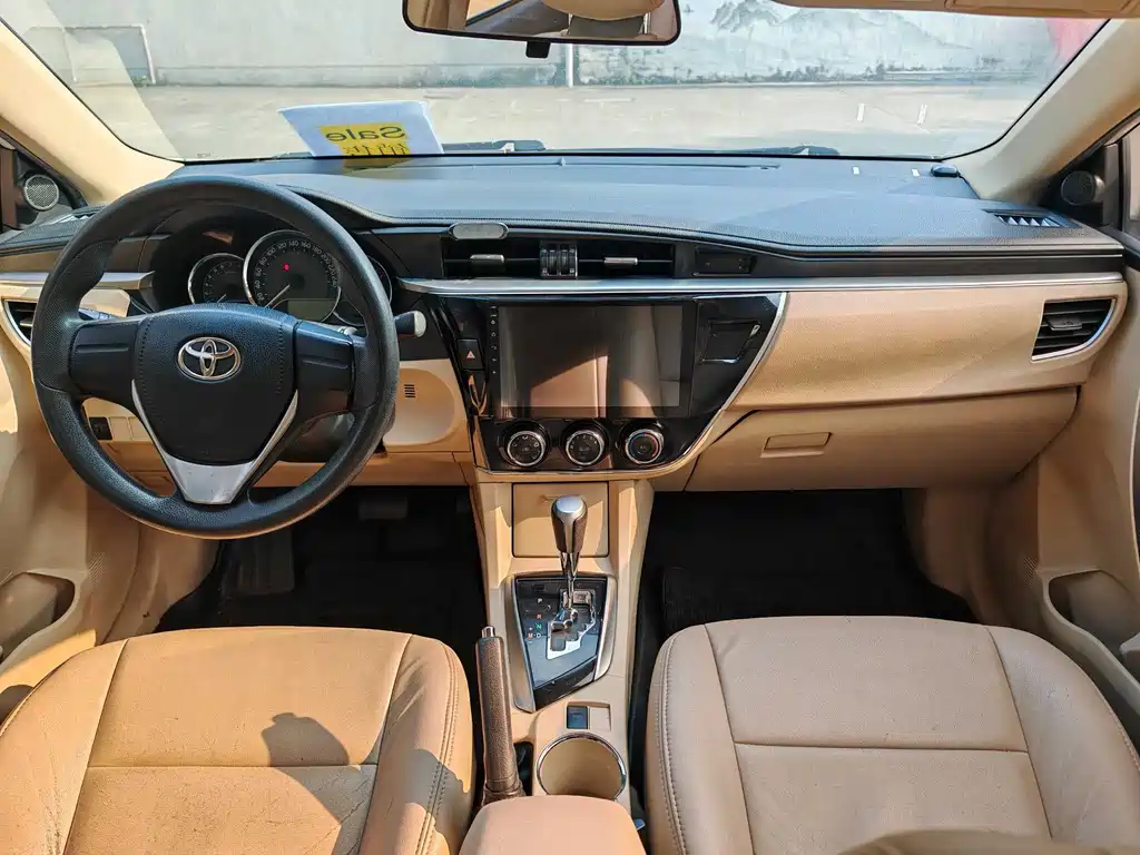 Toyota Corolla 2015 — фото 10