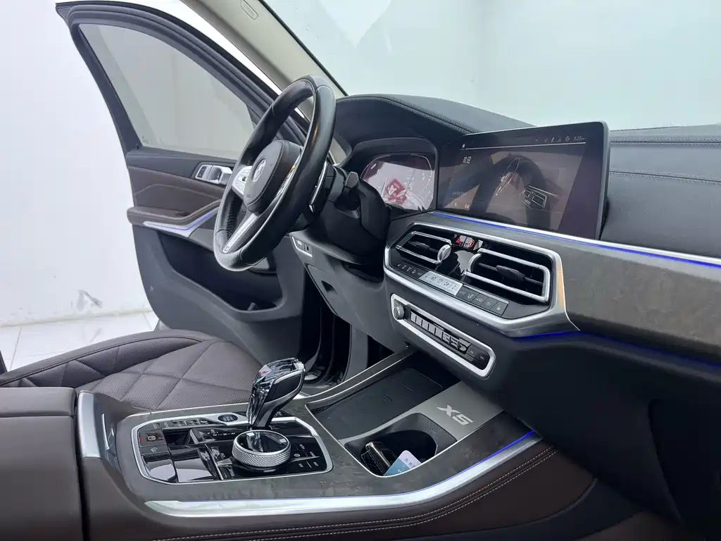 BMW X5 2023 — фото 12